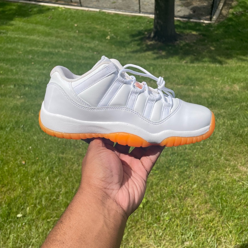 Jordan 11 retro citrus size 6.5Y super clean no box